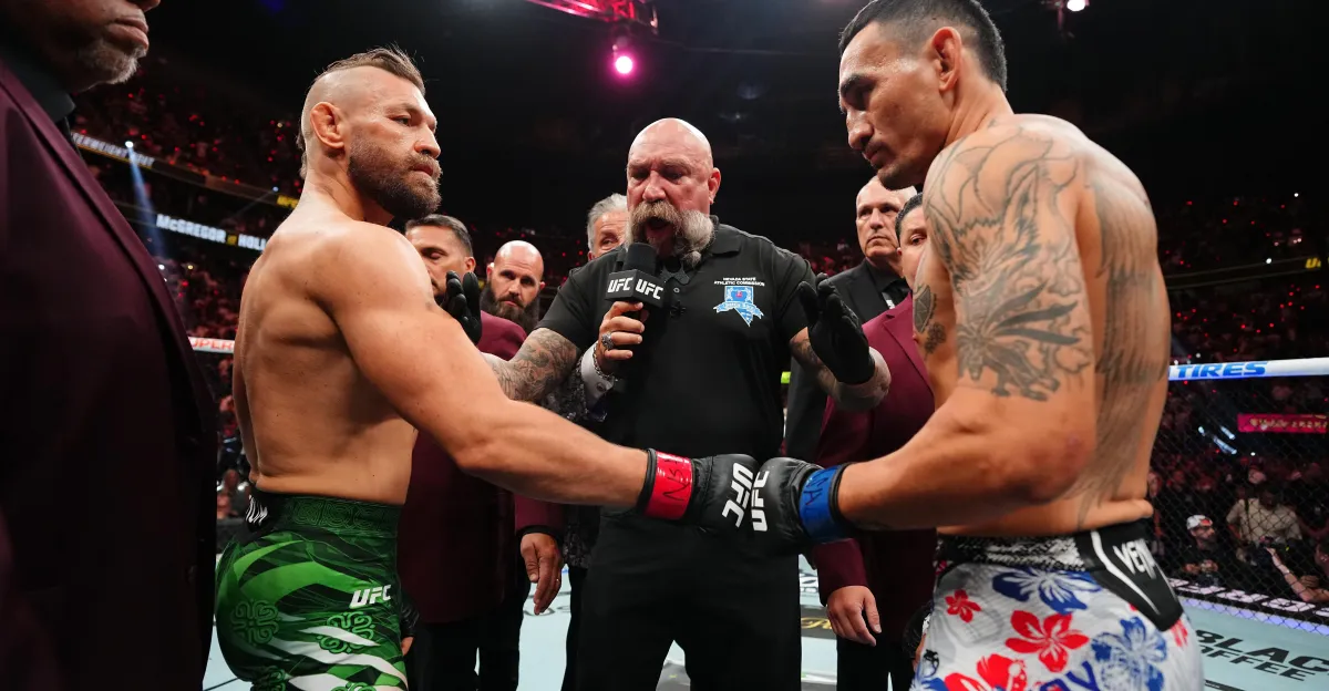 Dana White rechaza a Max Holloway como rival final de McGregor y explica por qué aún no hay pelea cerrada. Lee el contexto aquí.