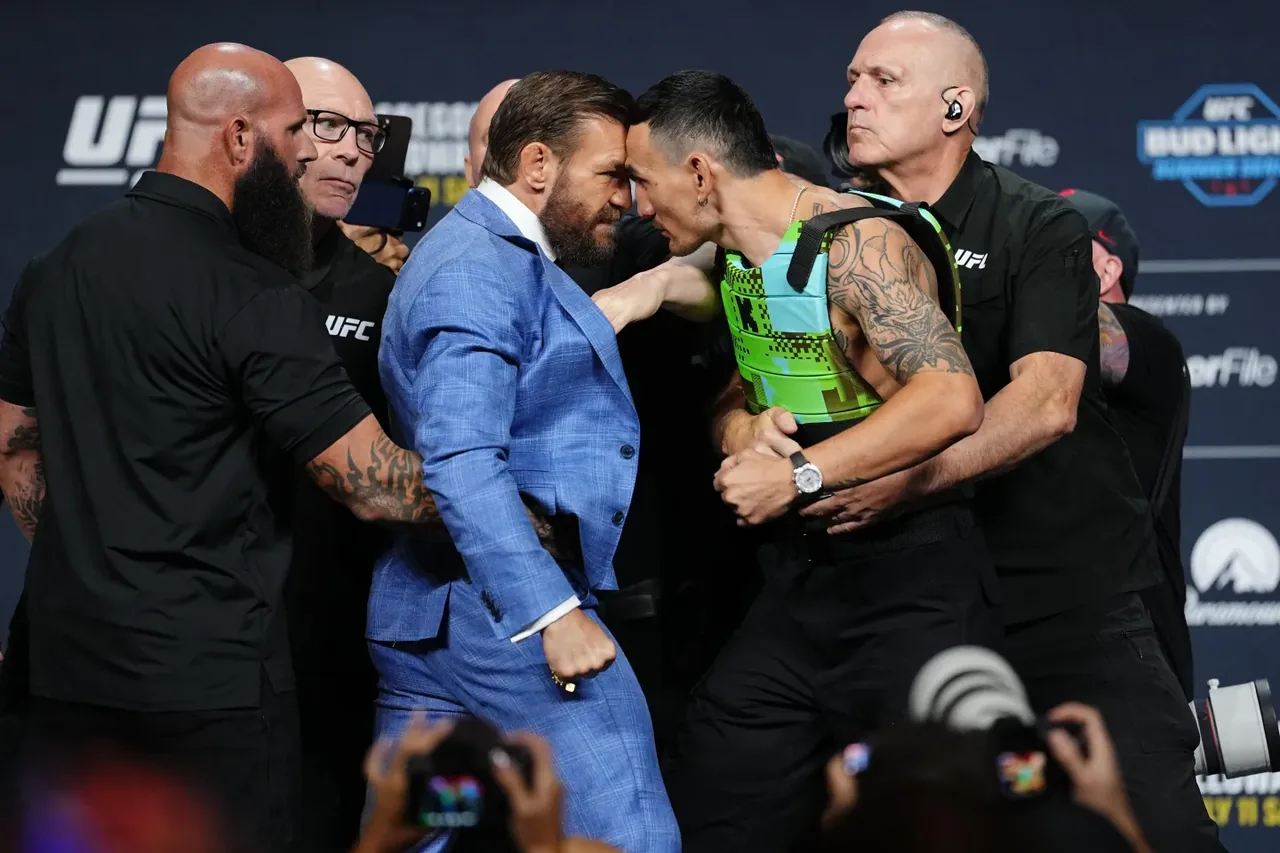 Careo McGregor Holloway dejó tensión y empujones en UFC 329. El pesaje es hoy a las 17:50 y el evento será el 11 de julio en Las Vegas.