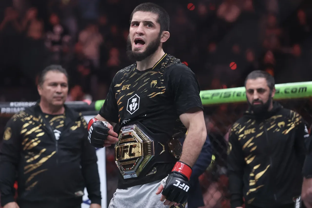 Póster oficial UFC 330 muestra a Makhachev y Garry como figuras centrales. Diseño destaca fecha, sede y elementos gráficos exclusivos del evento.